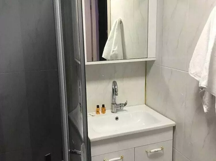 Zara Turan Apart Otel