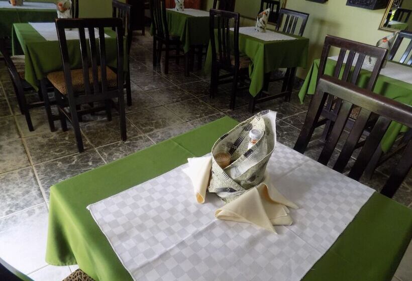 هتل Cielo Country Inn