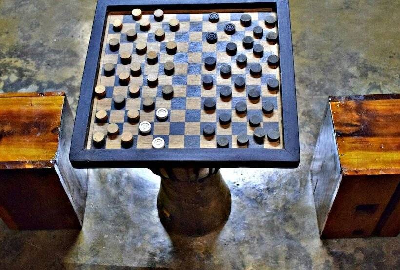 Hotel Elephant Lovers Inn