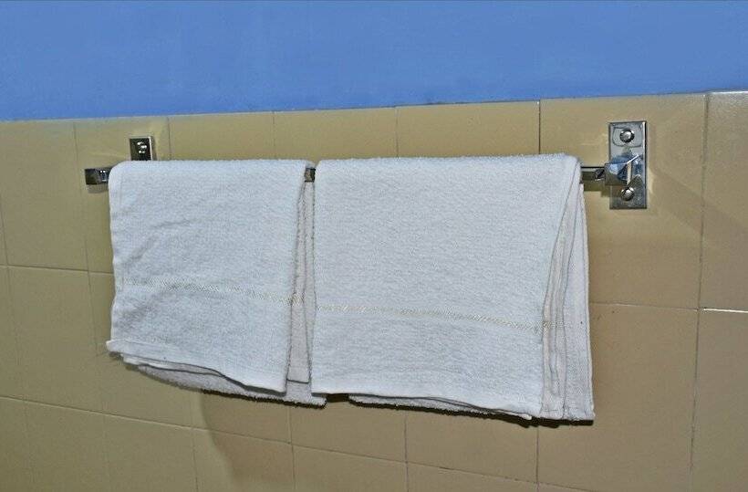 Hotel Elephant Lovers Inn