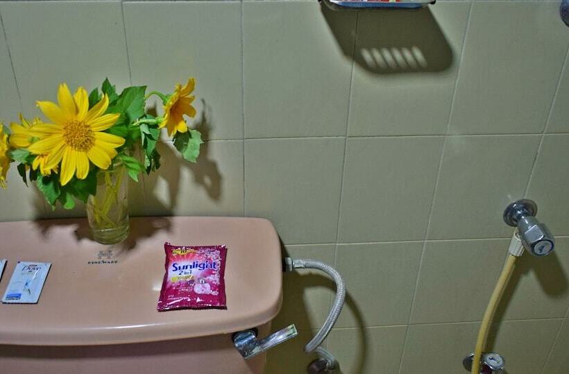 Hotel Elephant Lovers Inn