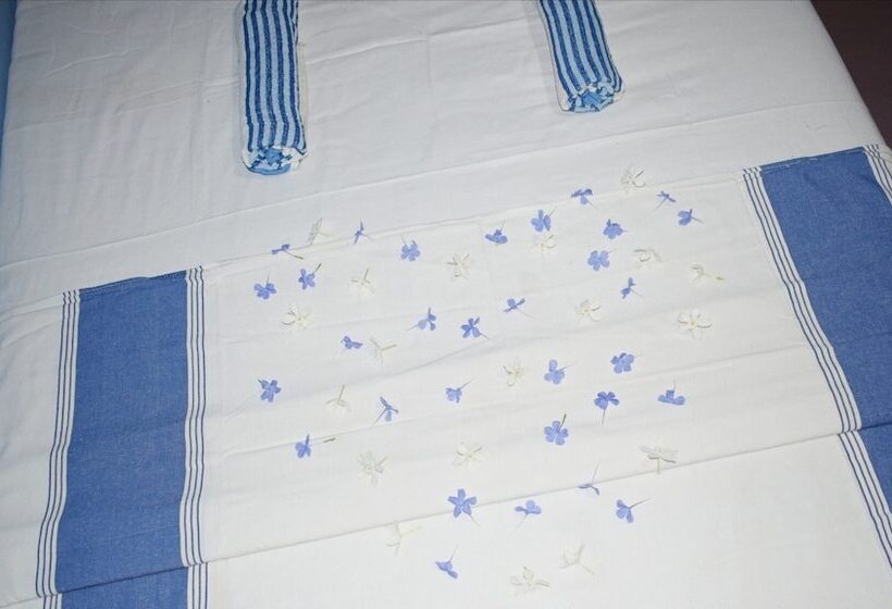 Hotel Elephant Lovers Inn