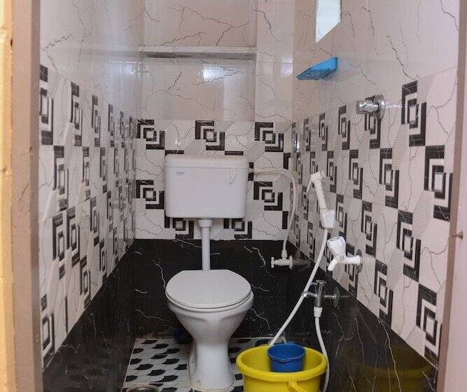 בית מלון כפרי Iroomz Like Homestay