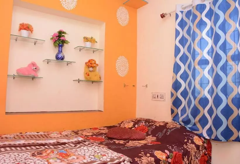 ホテル Iroomz Like Homestay