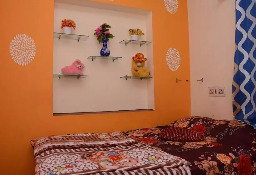 ホテル Iroomz Like Homestay