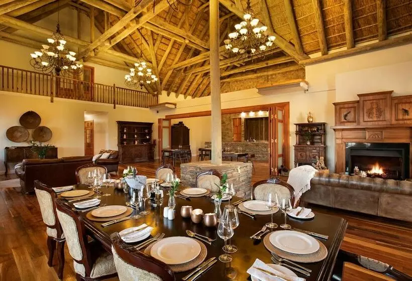 Hotelli Magic Hills - Ilanga Manor House