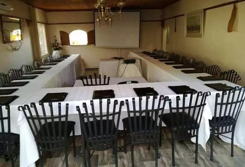 هتل Padandaro Guest House