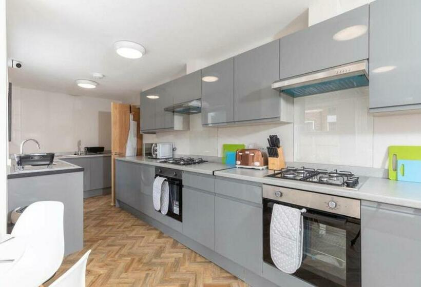 Ocean Studio Apartments