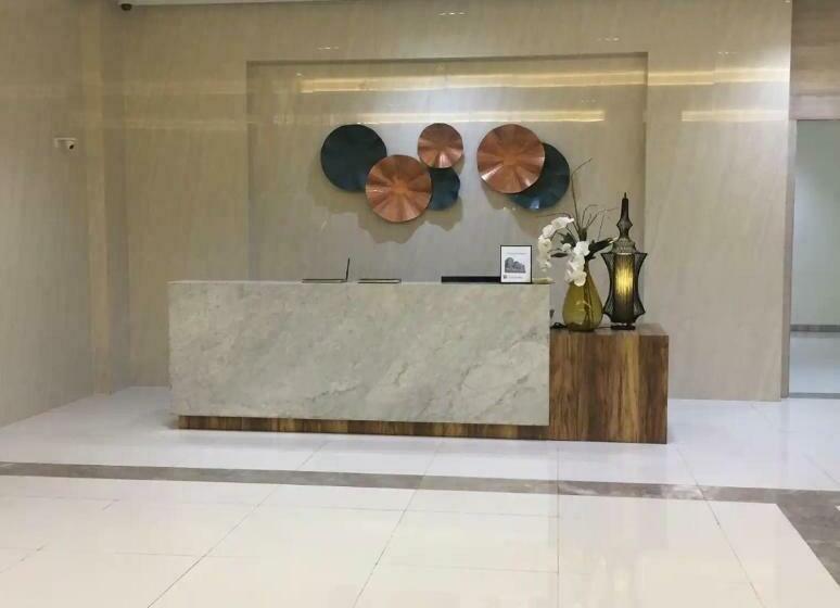 Newport 101   East Wing