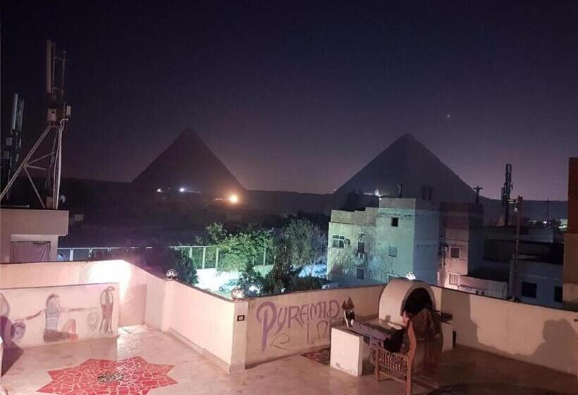 هاستل Anubis Kingdom Pyramids View