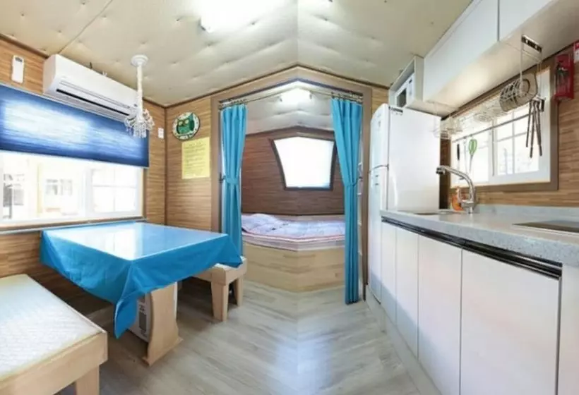 هتل Chuncheon Dabol Pension