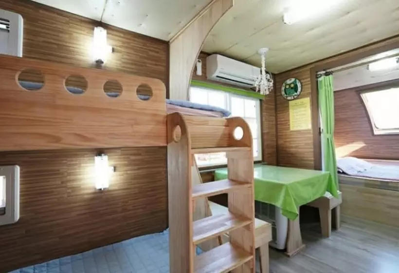 هتل Chuncheon Dabol Pension