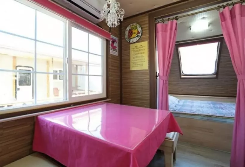 هتل Chuncheon Dabol Pension