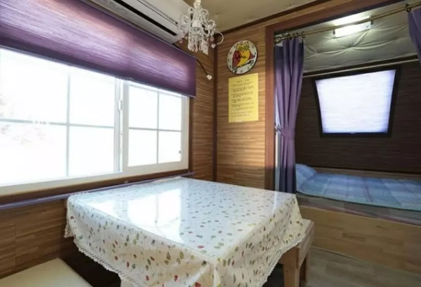 هتل Chuncheon Dabol Pension