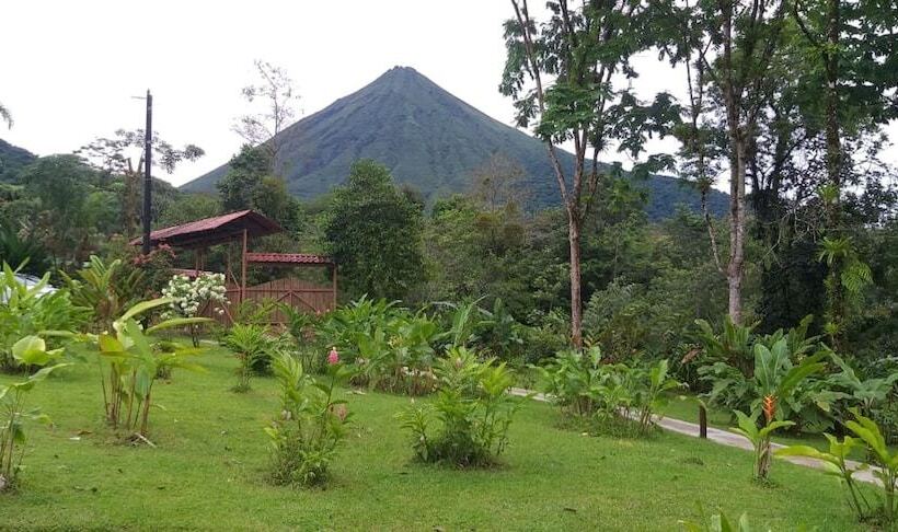 בית מלון כפרי Tropical Suites & Villas