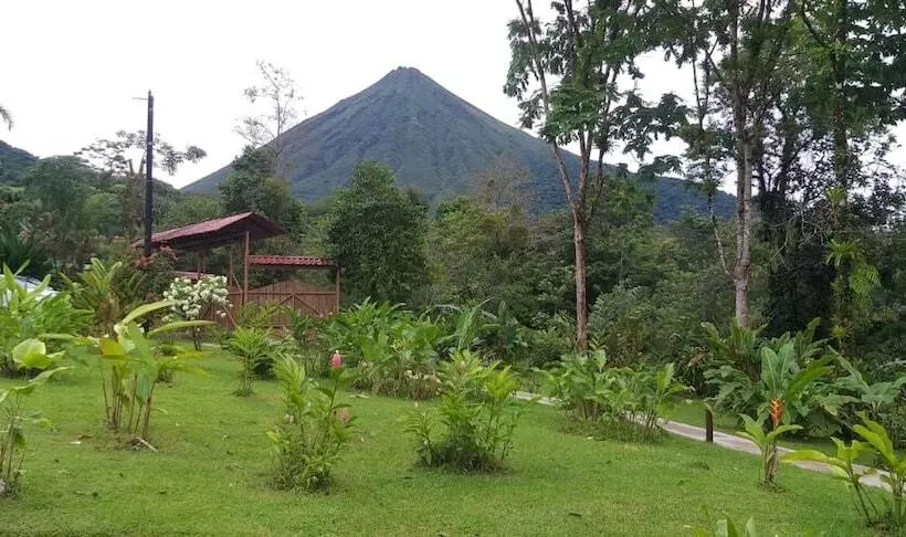 هتل Tropical Suites & Villas