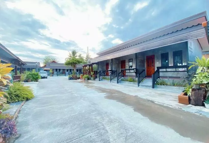 مُتل โรงแรม Mt Homestay
