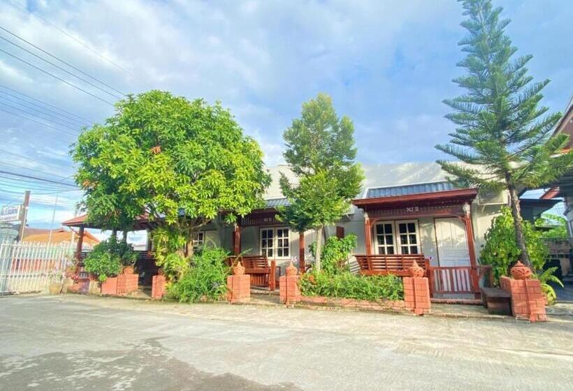 مُتل โรงแรม Mt Homestay