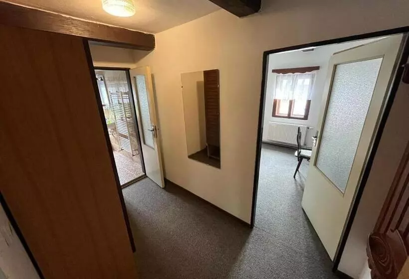 Majatalo Penzion Dřevák