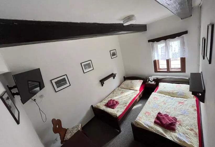 Majatalo Penzion Dřevák