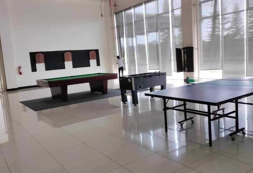 Unit 1005 Tower B Cool Suites At Wind Residences