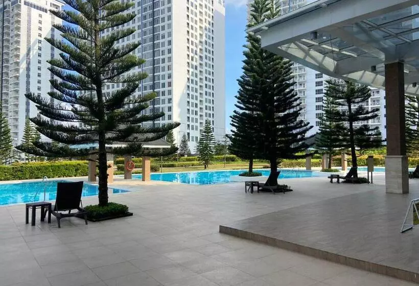 Unit 1005 Tower B Cool Suites At Wind Residences