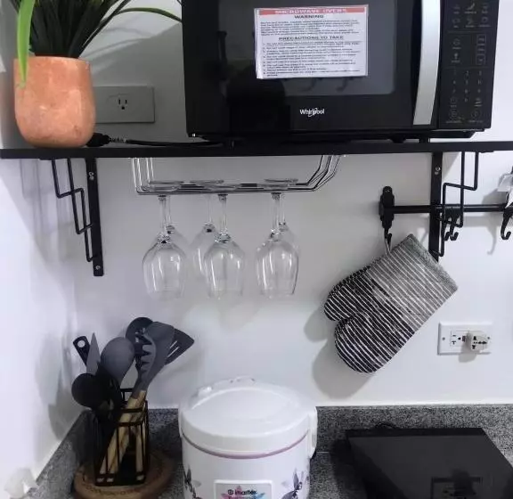 Unit 1005 Tower B Cool Suites At Wind Residences