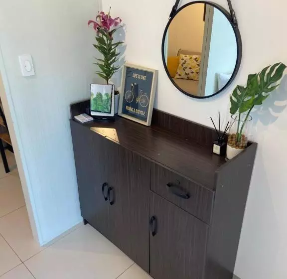 Unit 1005 Tower B Cool Suites At Wind Residences