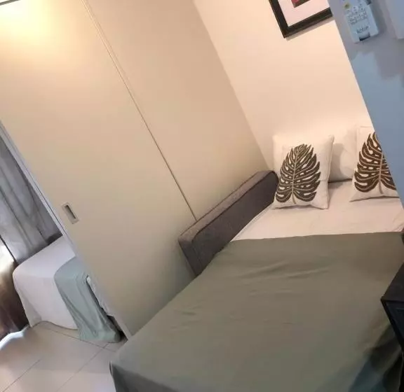 Unit 1005 Tower B Cool Suites At Wind Residences