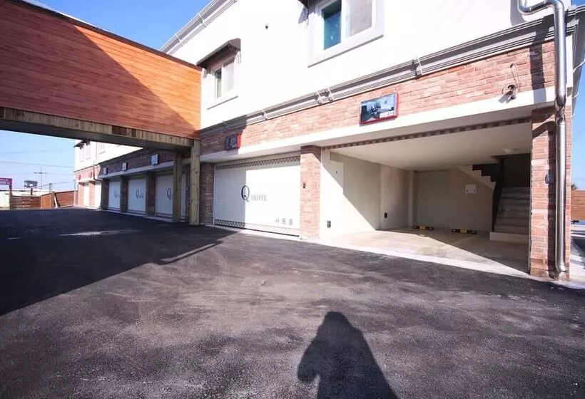 Gimje Q Drive Self Check In Motel