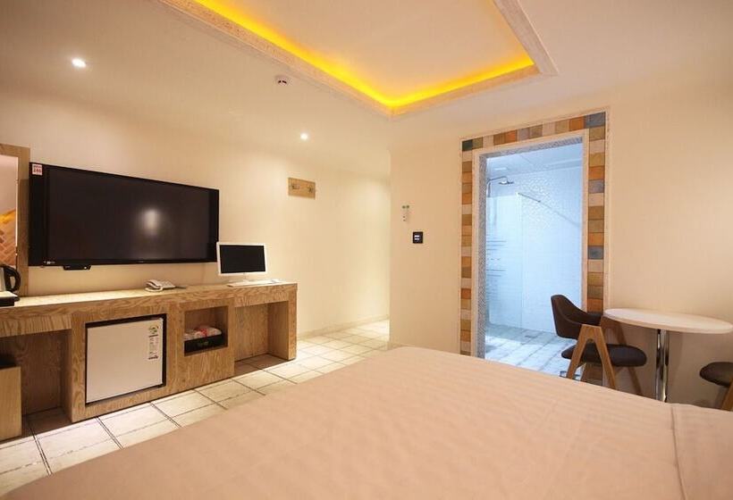 Gimje Q Drive Self Check In Motel