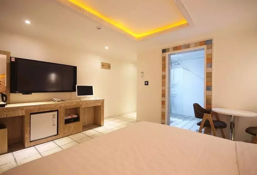 Gimje Q Drive Self Check In Motel