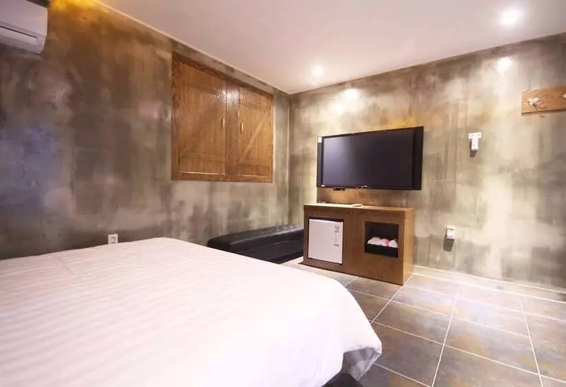 Gimje Q Drive Self Check In Motel