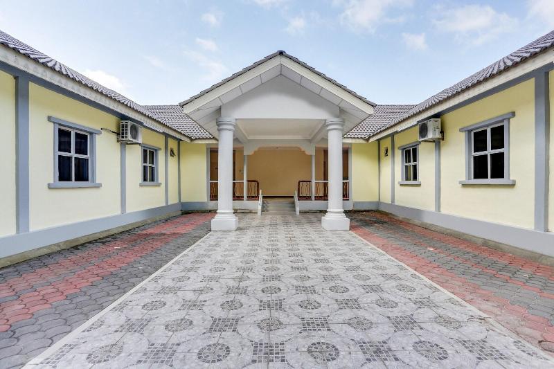 Hotel Ar Raudhah Inn By Oyo Rooms