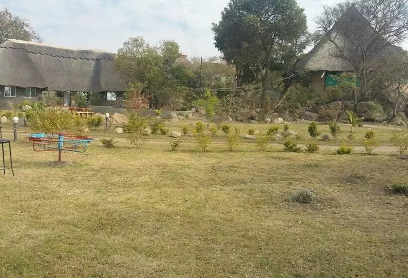 هتل Beatrice Lodges And Conference Centre