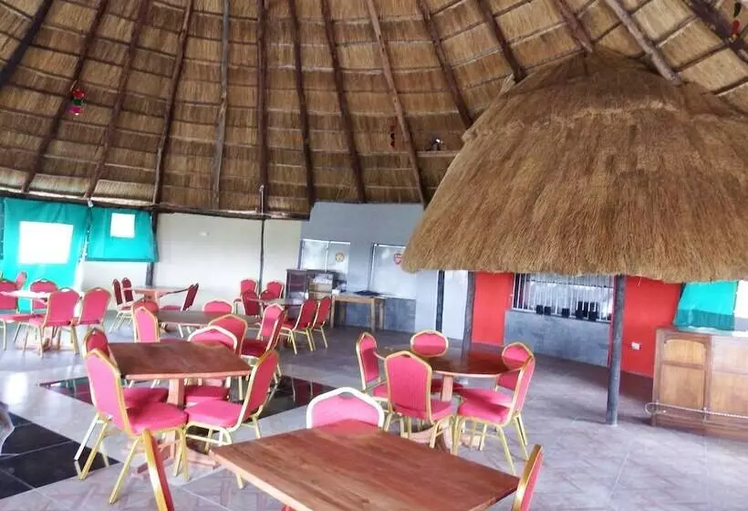 هتل Beatrice Lodges And Conference Centre