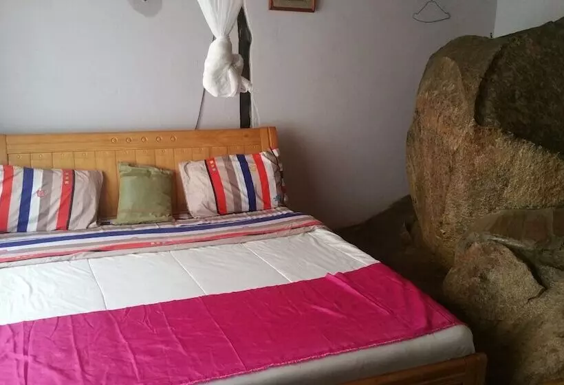 هتل Beatrice Lodges And Conference Centre