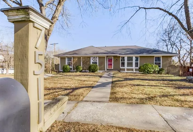 Hotelli Becky & Marvels 420 Stay   Private Room