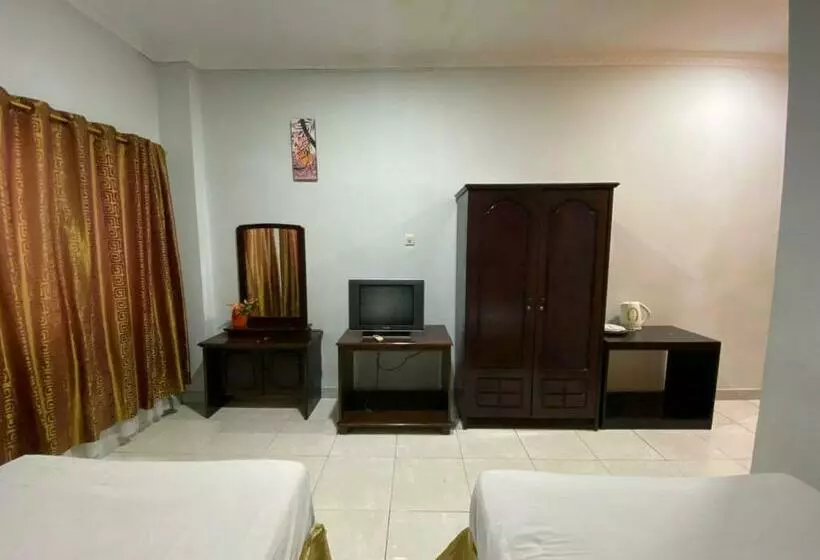 ホテル Magellona Makassar Mitra Reddoorz