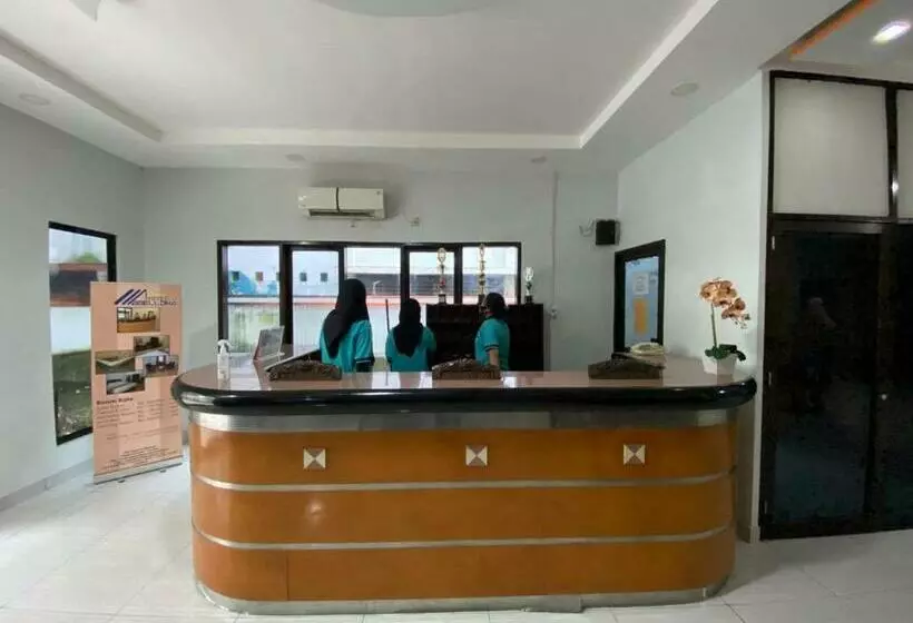 ホテル Magellona Makassar Mitra Reddoorz