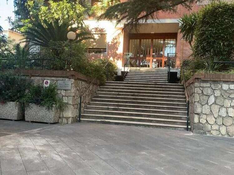 فندق Parco Tasso Guest House