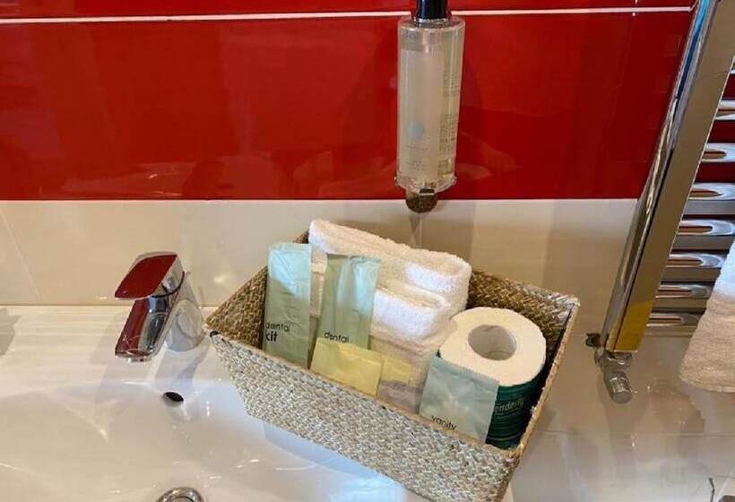 فندق Parco Tasso Guest House