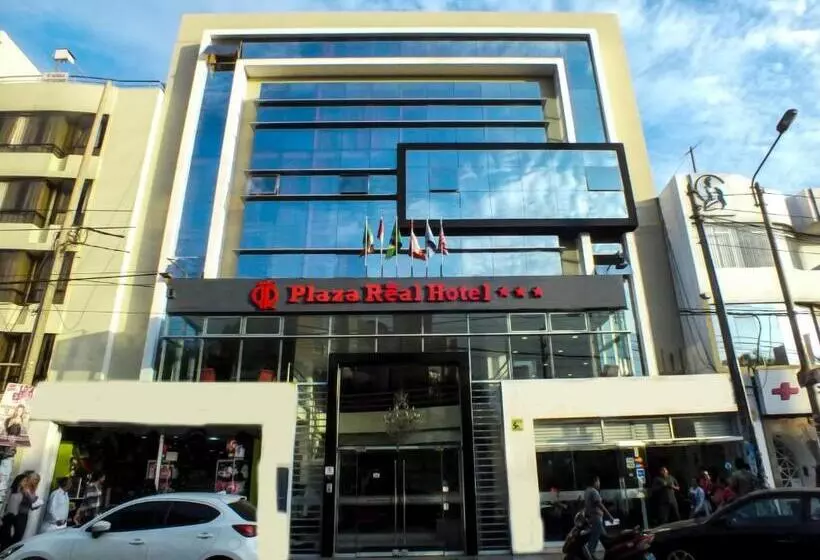 ホテル Plaza Real