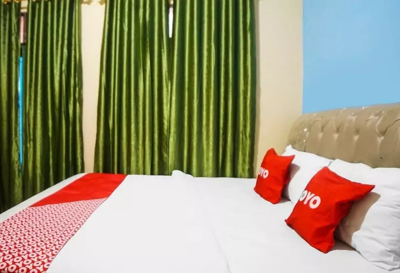 ホテル Sky Residence Mawar Reddoors