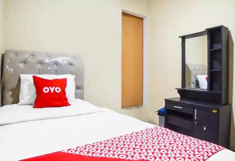 ホテル Sky Residence Mawar Reddoors