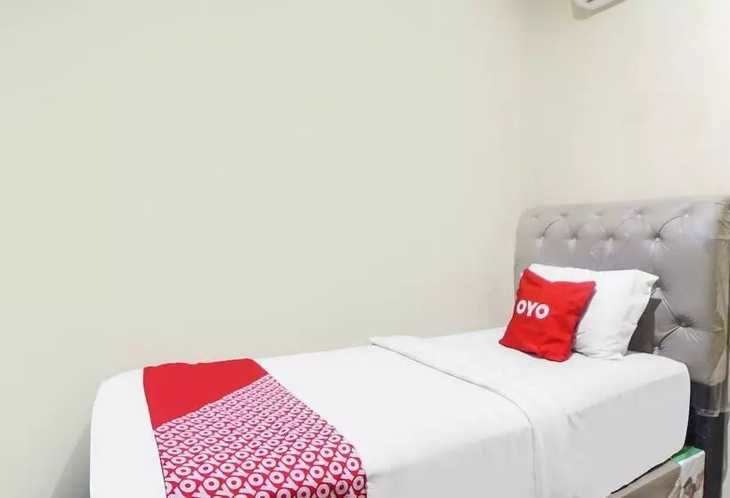 ホテル Sky Residence Mawar Reddoors
