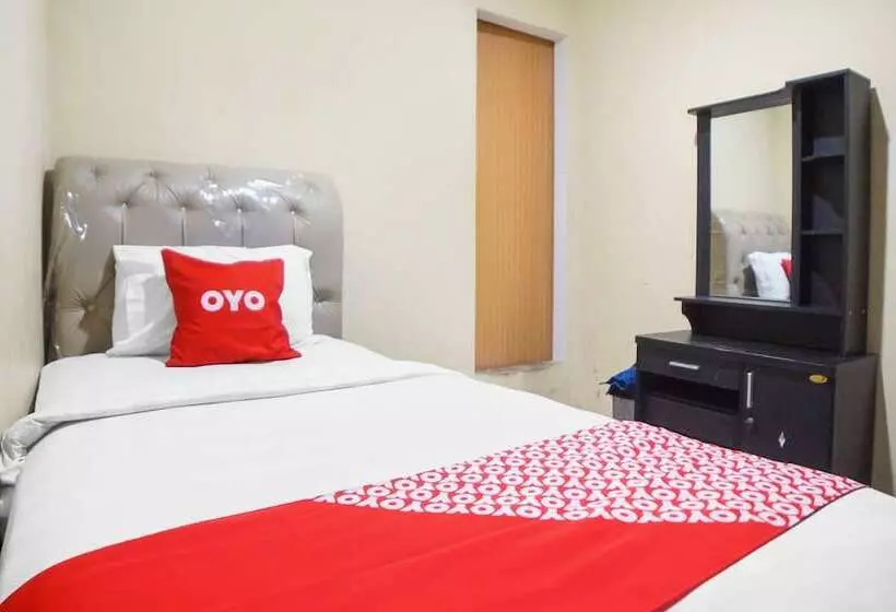 ホテル Sky Residence Mawar Reddoors