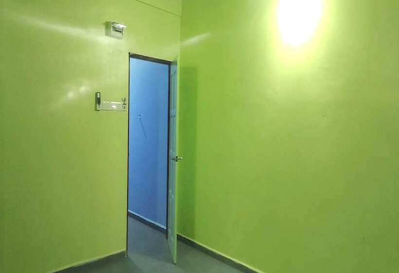 בית מלון כפרי Tepoh By Oyo Rooms