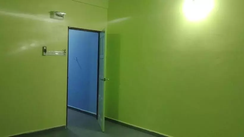 هتل Tepoh By Oyo Rooms