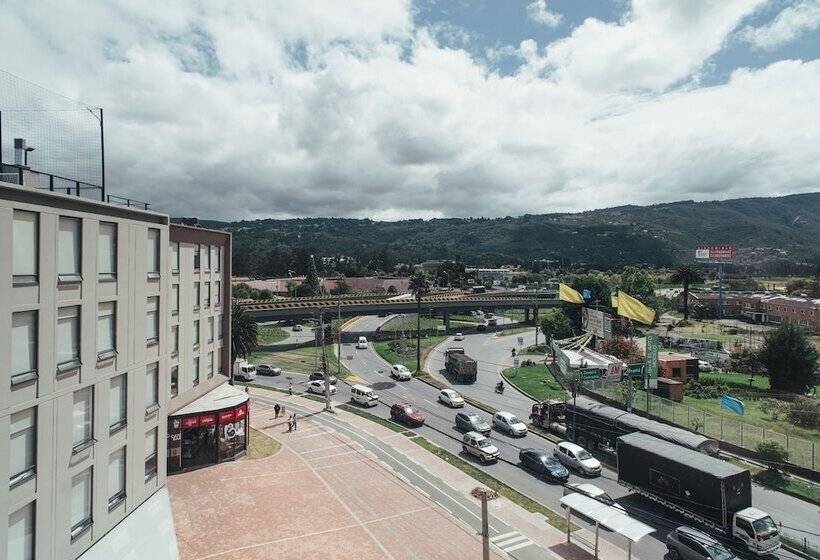 هتل Uma Suites Chia